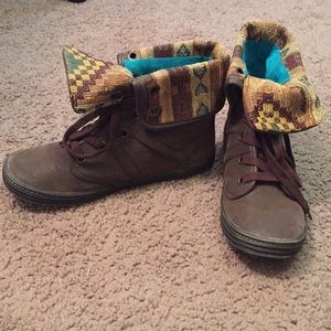 Blowfish Malibu brown ankle boots